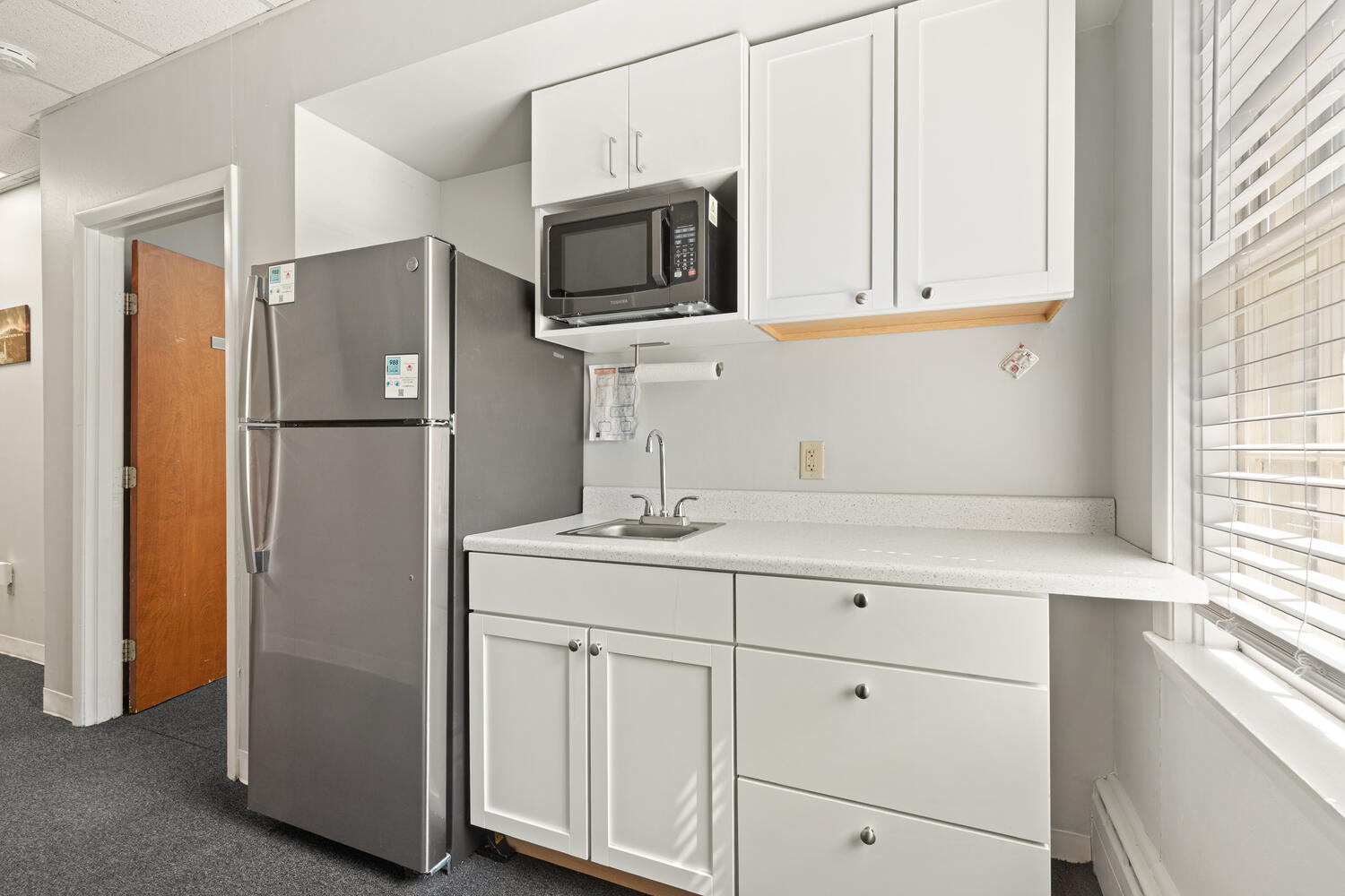 2 School St Plymouth MA 02360-large-021-006-Kitchen-1500x1000-72dpi